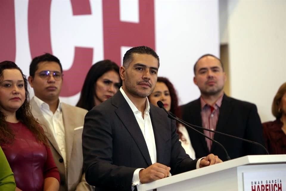 'Reconozco la trayectoria, capacidad y compromiso de mi compañero Mario Delgado. Estoy convencido que bajo su liderazgo en Morena cada vez se fortalecerá más el partido', señaló García Harfiuch.