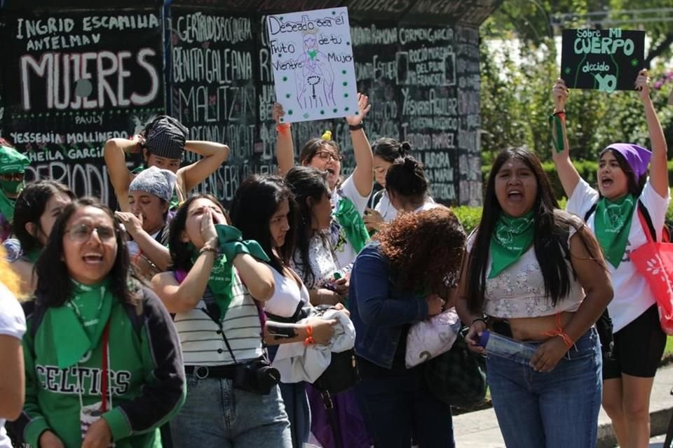 La marcha feminista seguirá por Paseo de la Reforma hasta Avenida Hidalgo, tomará Eje Central, 5 de Mayo hasta finalizar en el Zócalo.