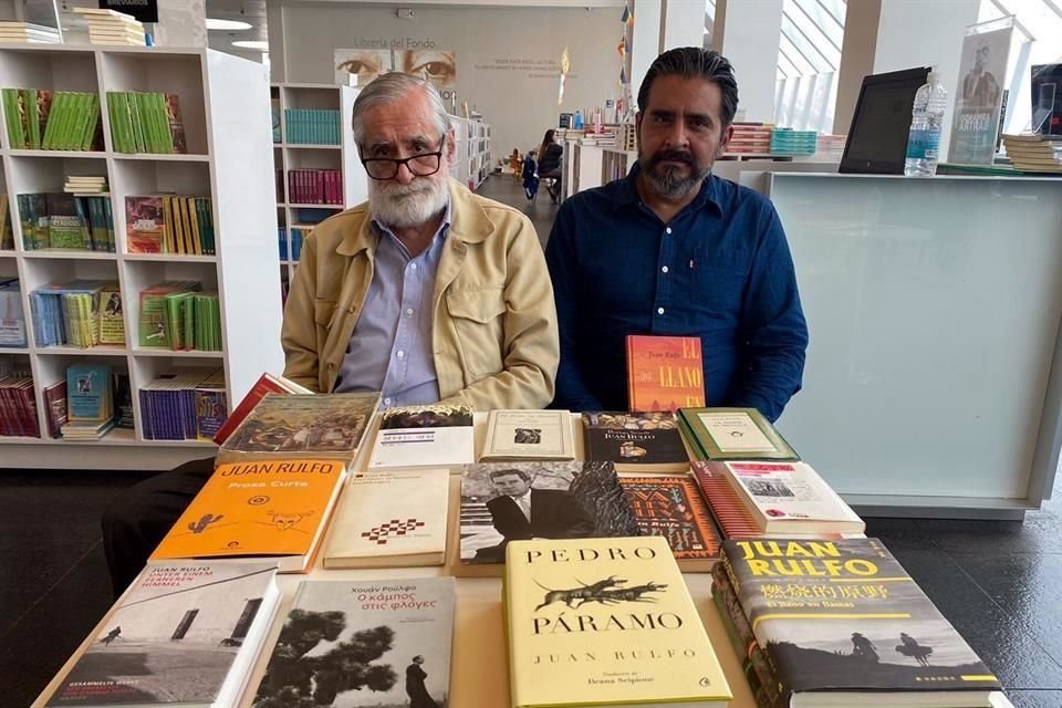 Víctor Jiménez, director de la Fundación Juan Rulfo, y Roberto Bernal, traductor literario, destacan el carácter universal de la obra del escritor jalisciense.