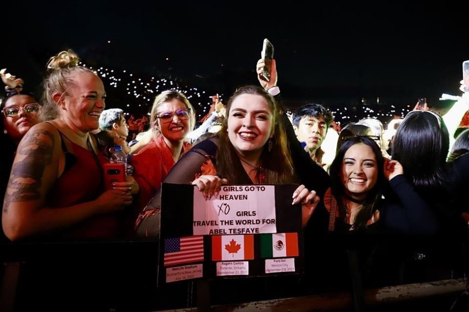 Miles de fans se reunieron para ver al canadiense de 33 años.