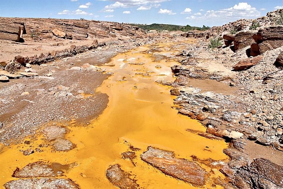 El 6 de agosto de 2014 se registró un derrame de sulfato de cobre en el Río Sonora.