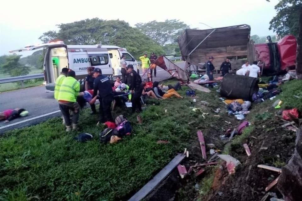 El accidente ocurrió en el tramo carretero Pijijiapan-Tonalá.