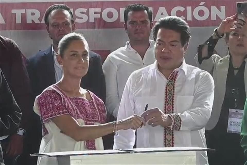 Claudia Sheinbaum y Mario Delgado en Tlaxcala.