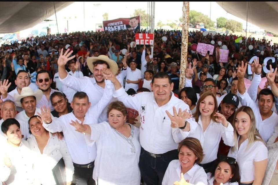 Alejandro Armenta busca que el comité nacional de Morena lo incluya en la lista de quienes serán sometidos a encuesta en Puebla para definir al abanderado de ese partido a la Gubernatura en 2024.