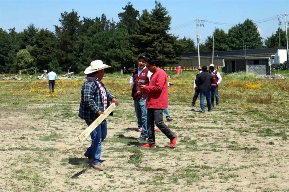 El viernes, autoridades de SEDEMA y CORENADR, acompañados por granaderos, intentaron recuperar un predio en el Ajusco; sin embargo, comuneros se opusieron y tuvieron que retirarse.