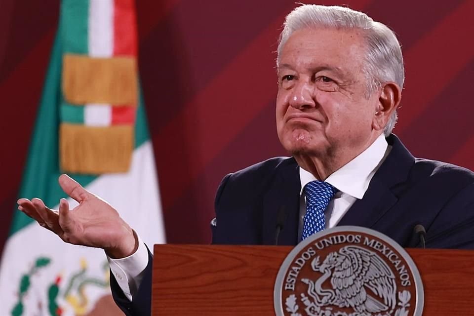 AMLO presumió que militares contribuyen al desarrollo del País.