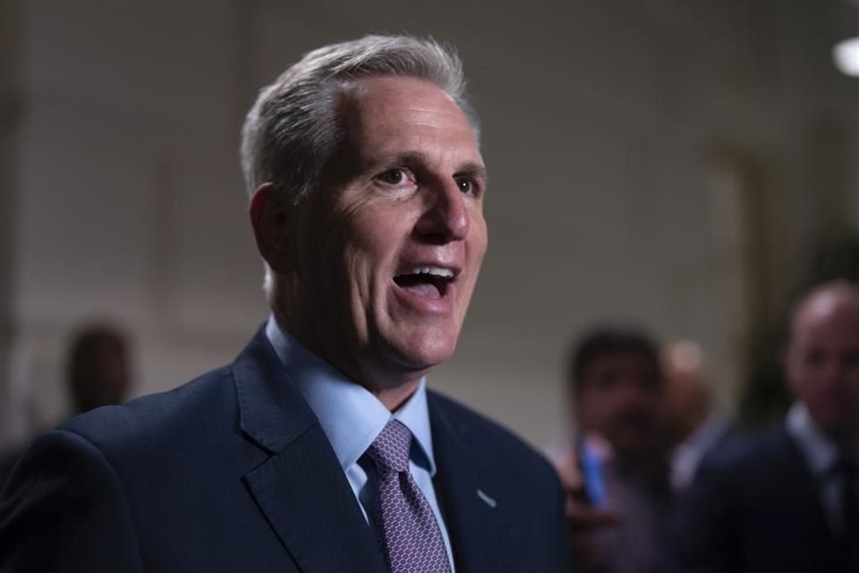 El republicano Kevin McCarthy fue destituido como presidente de la Cámara de Representantes.