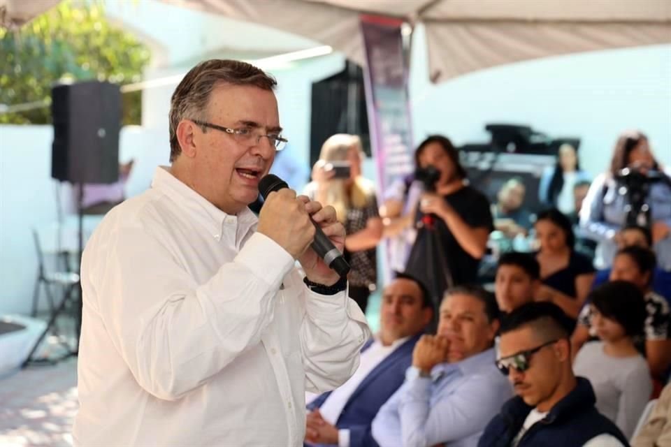 El ex Canciller acudió a una asamblea de la asociación civil 'El camino de México' en Tijuana.