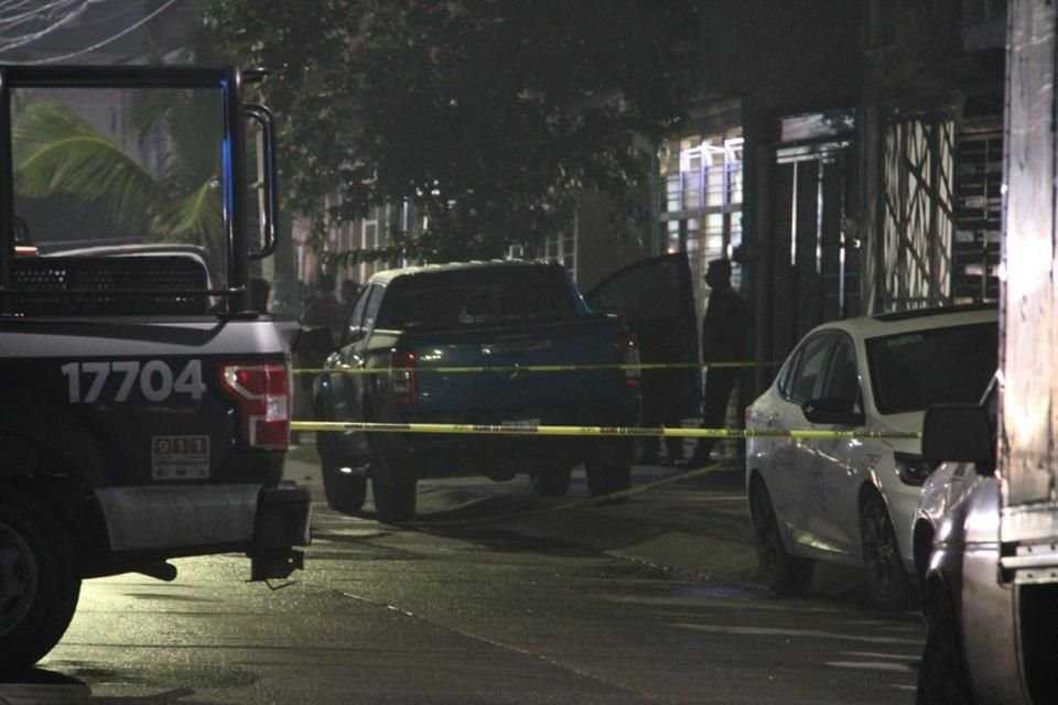 Un hombre fue asesinado durante el robo de su camioneta, afuera de su casa, en Tlaquepaque, debido a que los ladrones no pudieron prenderla.