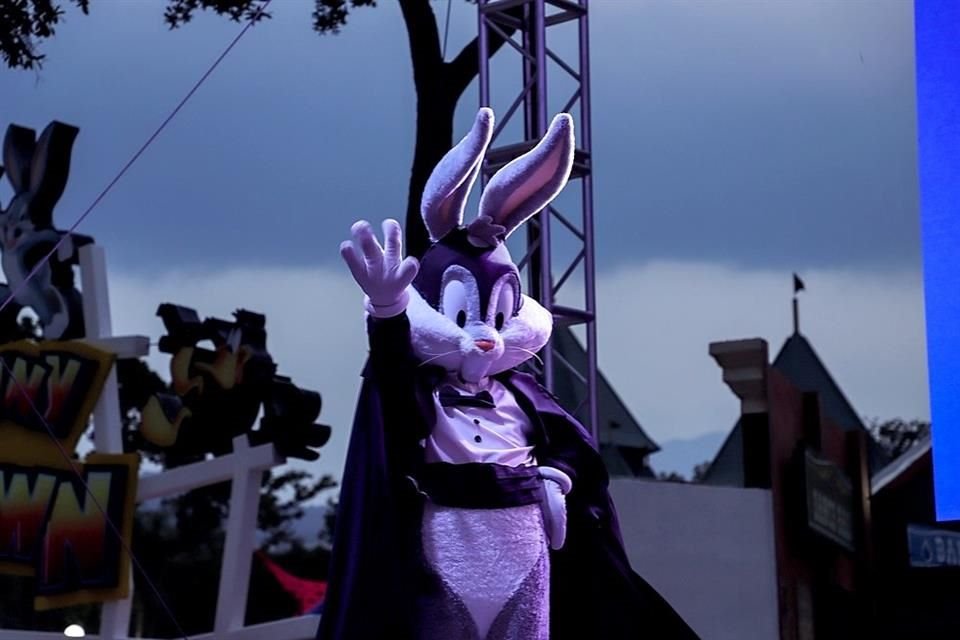 Los Looney Tunes se pondrán sus disfraces de Halloween  para combinar con el ambiente tenebroso de Six Flags México.