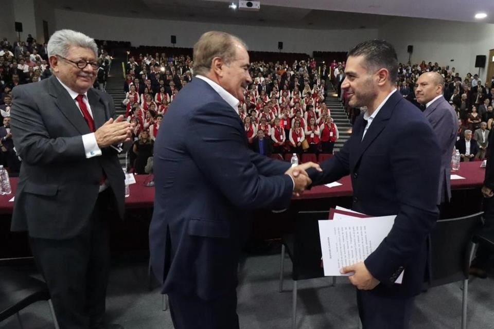 En un discurso de 3 minutos y 33 segundos, el ahora aspirante a ser Jefe de Gobierno elogió al dirigente gremial, así como a las y los empleados del Metro. 