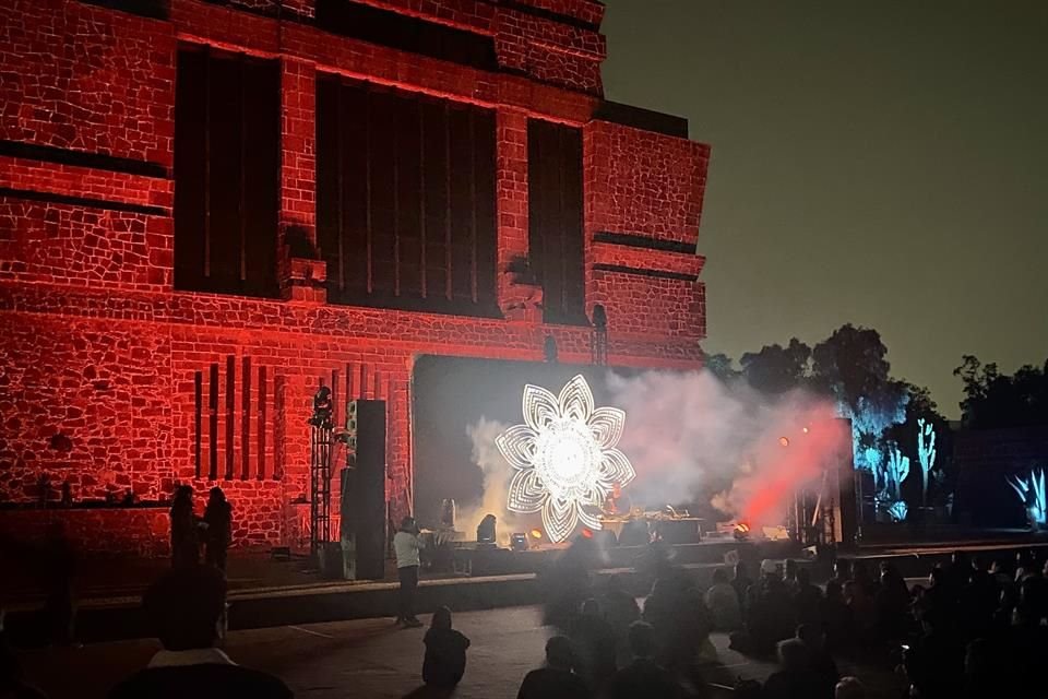 Artistas nacionales e internacionales se dan cita en la edición 19 de MUTEK MX, el festival que combina arte y tecnología en la CDMX.