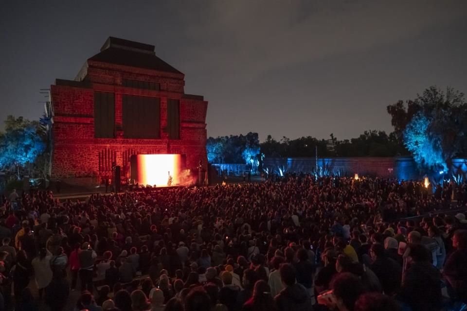 Artistas nacionales e internacionales se dan cita en la edición 19 de MUTEK MX, el festival que combina arte y tecnología en la CDMX.