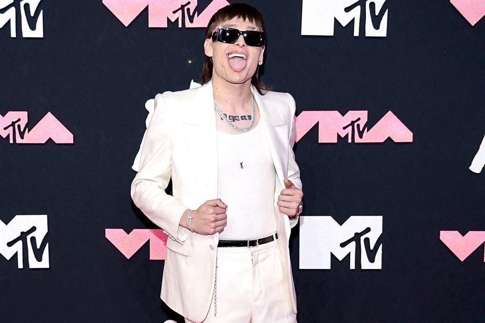 El jalisciense, de 24 años, fue el primer mexicano en actuar en vivo en la historia de los MTV Video Music Awards.