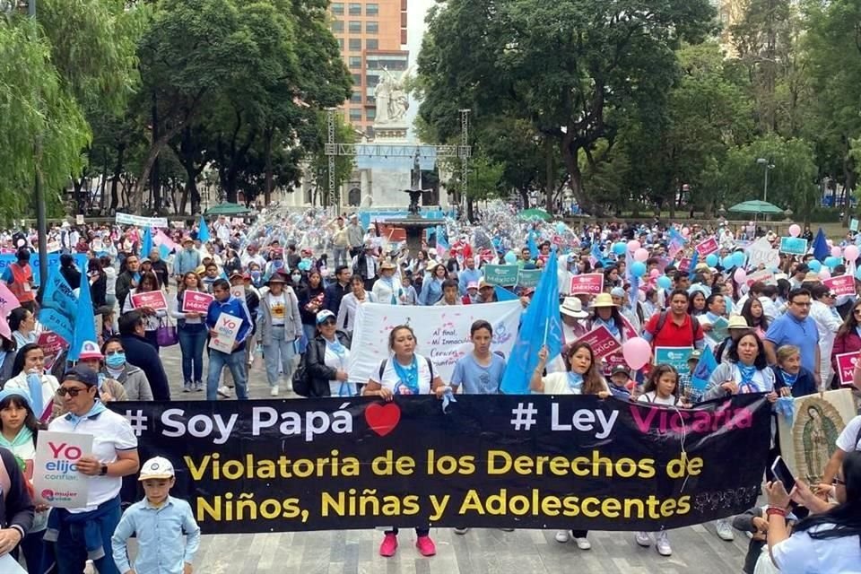 Los manifestantes en la Alameda Central.