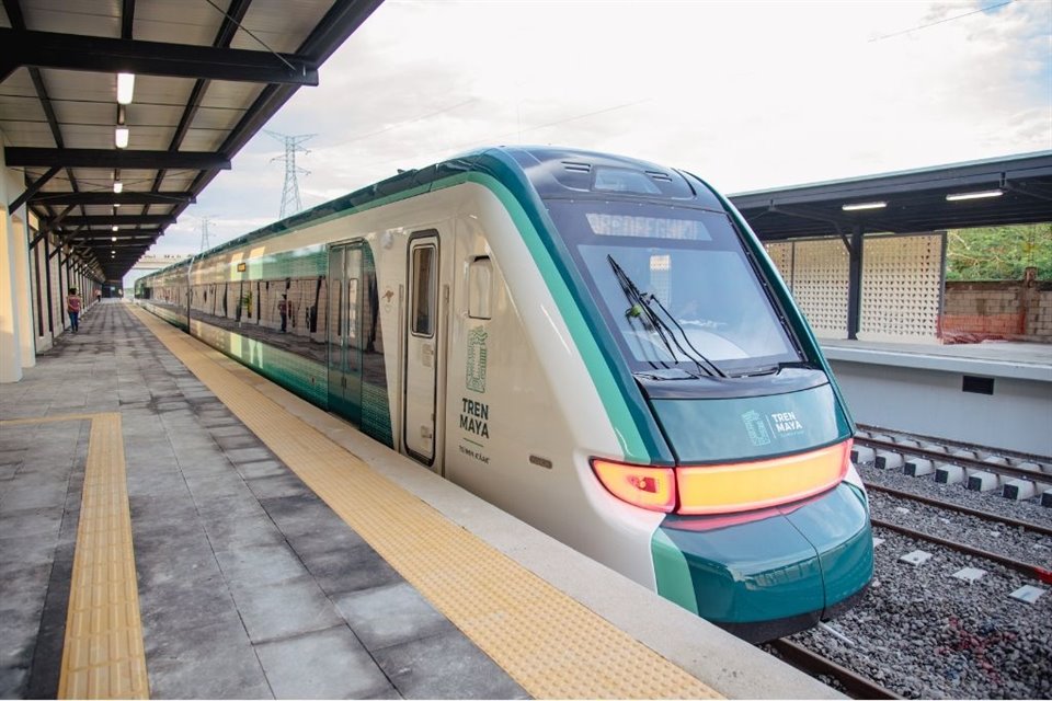 El Tren Maya iniciará preoperaciones el 15 de diciembre.