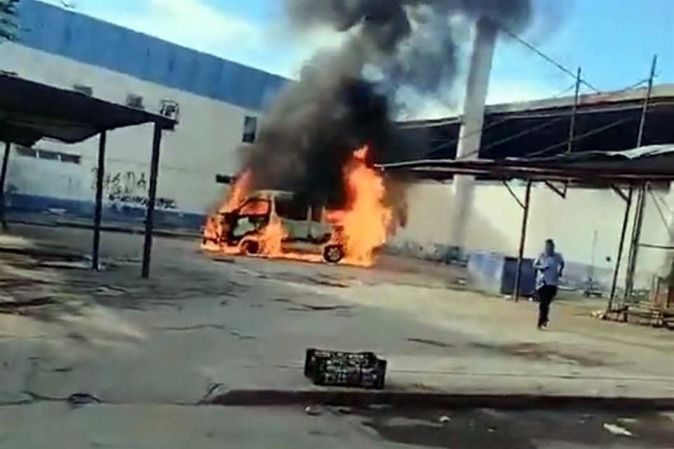 El ataque se produjo en la  base de transporte 'La Bodega', ubicada en la Avenida Aldama, en Iguala, Guerrero.