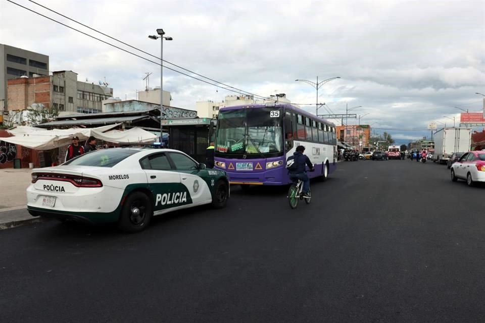 Un camión de pasajeras impactó a una mujer que conducía una bicicleta eléctrica en calles de la Alcaldía Cuauhtémoc.