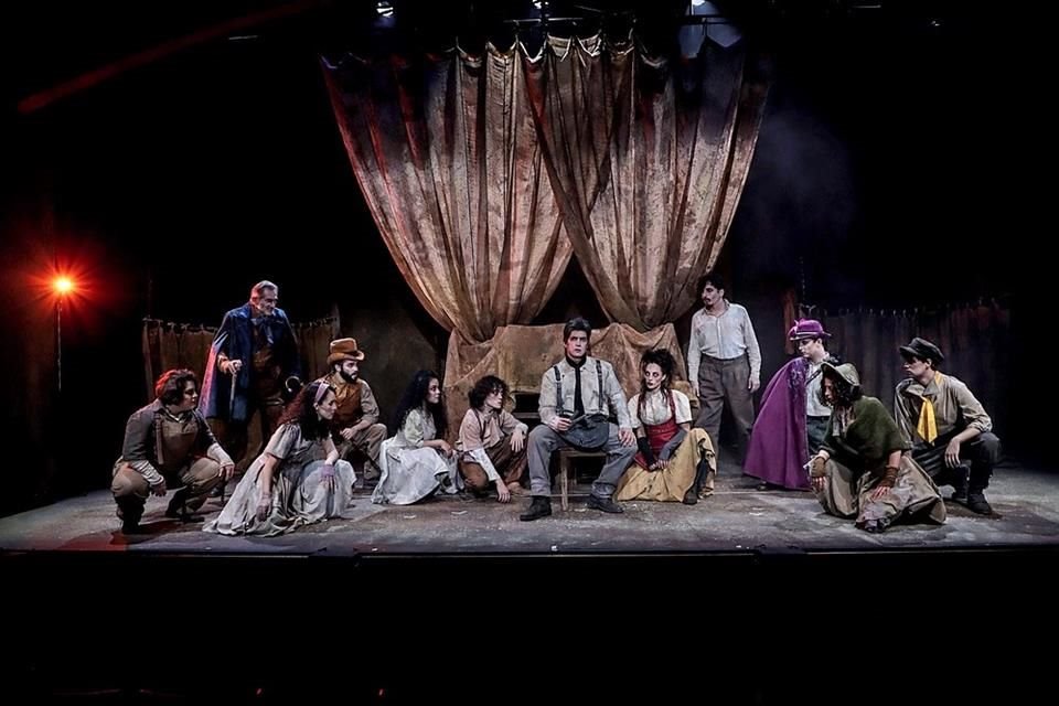 El sangriento musical del barbero asesino, Sweeney Todd, llega al Teatro Milán con una propuesta diferente, dirigida por Miguel Septién.