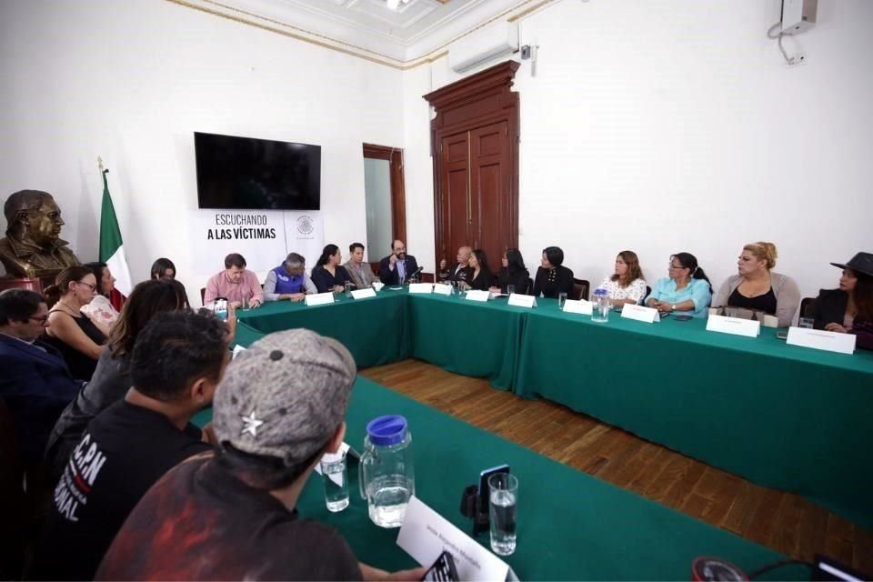 Víctimas asistieron a una reunión con diputados de Oposición, con la intención de reclamar la falta de escucha por parte de la FGJ.