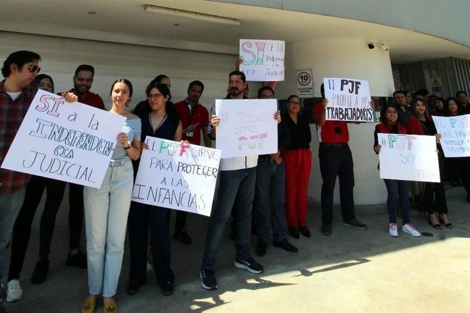 Suman dos días de protestas en la capital veracruzana.