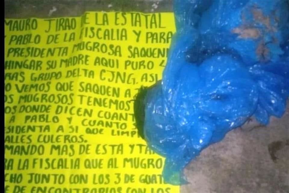 En las cartulinas, un grupo del crimen organizado presuntamente advertía de tratos entre el Ayuntamiento y la Fisclía estatal con cárteles contrarios.