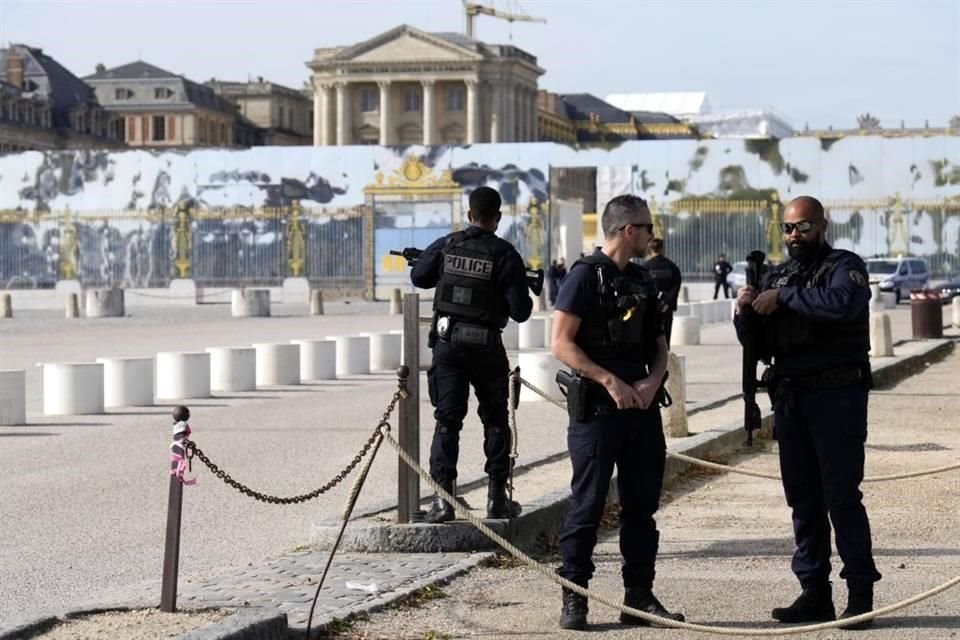 Por segunda vez, el Palacio de Versalles, en París, fue evacuado y cerrado por motivos de seguridad.