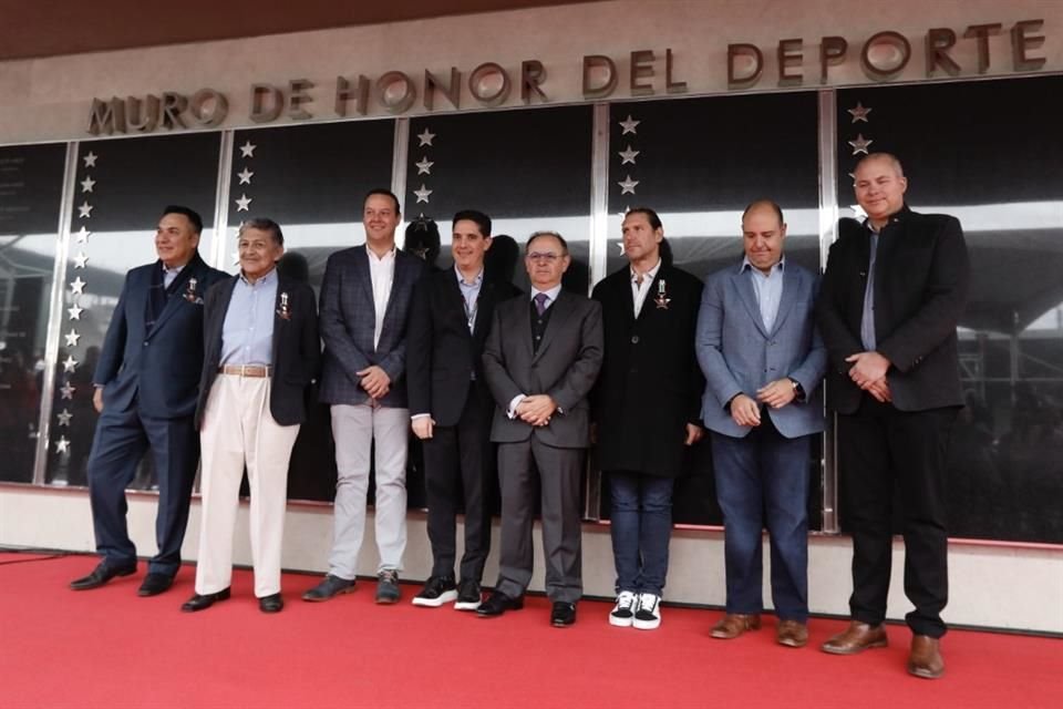 Alfredo Tame, Filiberto Jiménez y Jorge Moctezuma fueron homenajeados en el Muro de Honor del Deporte Motor en México, en el Autódromo Hermanos Rodríguez