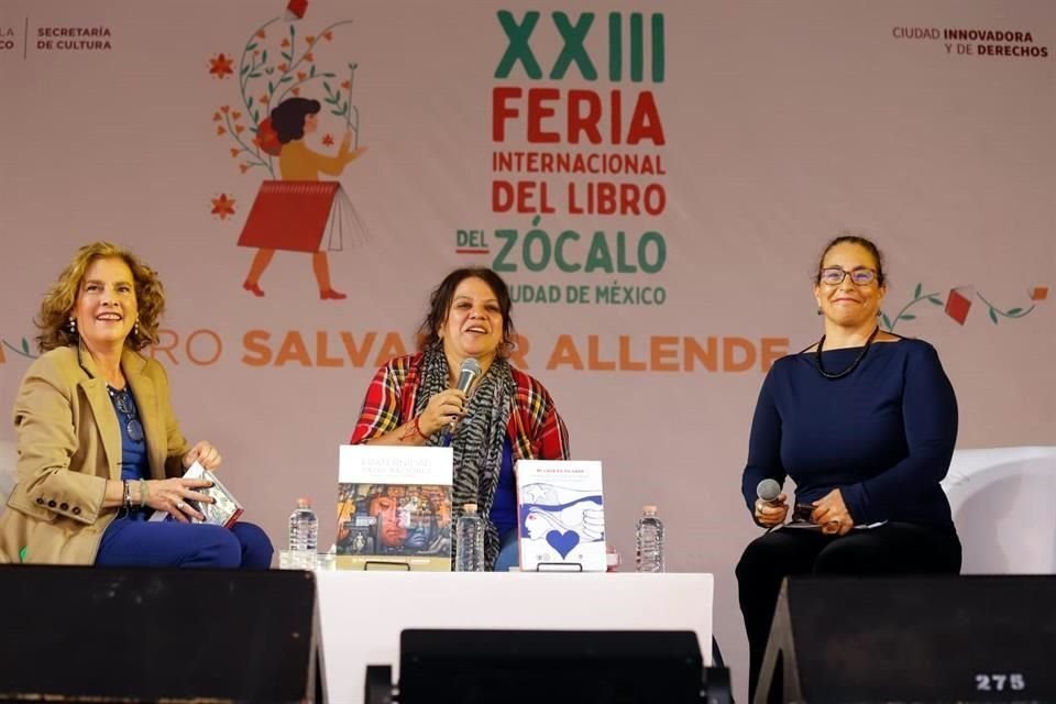 Las historiadoras Beatriz Gutiérrez Müller, Gabriela Pulido y Eugenia Ailler presentaron el libro en el marco de la FILZ 2023.
