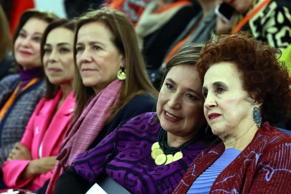 Xóchitl Gálvez acudió al Museo Soumaya a un encuentro por el 70 aniversario del derecho de las mujeres a votar.