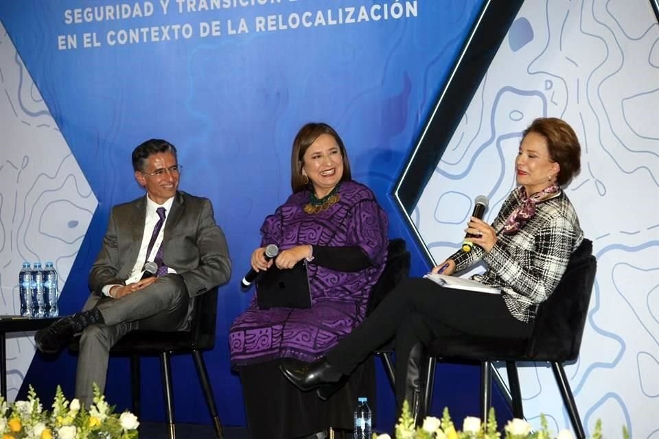 Xóchitl Gálvez acudió al Congreso Conjunto de Asociaciones de Energía.