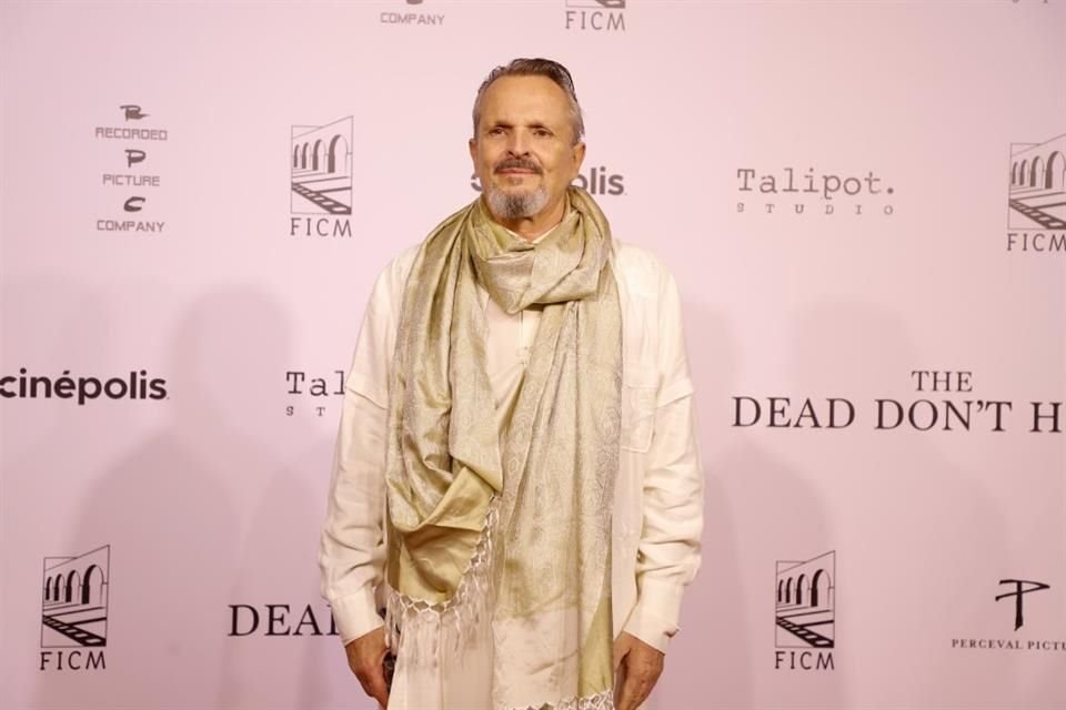 Miguel Bosé no faltó a la inauguración del FICM.