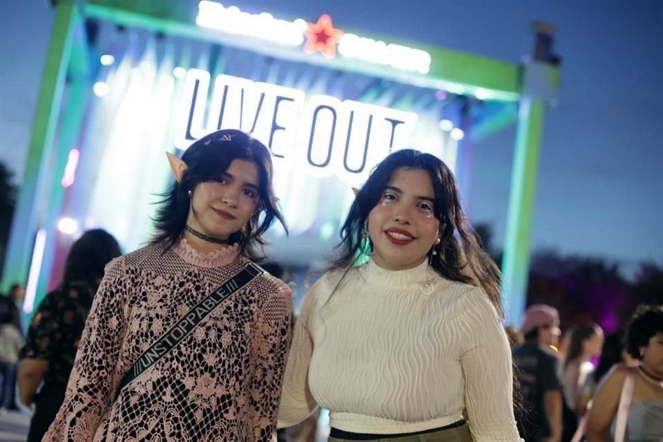 Miles de jóvenes se dan cita en el Parque Fundidora para disfrutar del festival Live Out 2023.