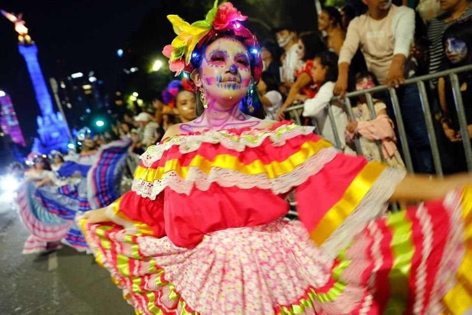 Como parte de las celebraciones de Día de Muertos, cada año se realiza una procesión de catrinas, desde 2014.