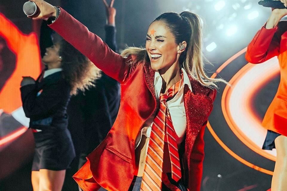 Atesora la cantante Anahí cada concierto con RBD en su actual gira, pero asegura que, tras cumplir compromisos, se retirará de la música.