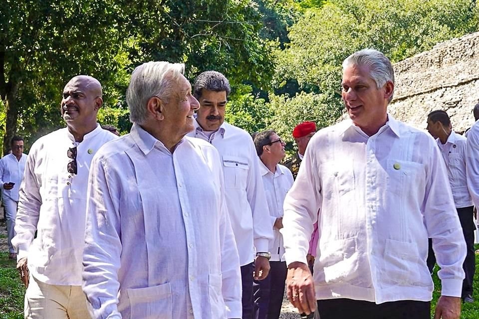 AMLO dijo que en Cumbre migratoria en Palenque se acordó impulsar que EU abra diálogo con Gobierno de Miguel Díaz-Canel.