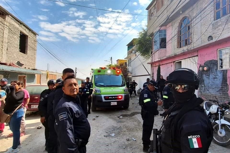 Tras el ataque, se presentaron paramédicos del SUEM, quienes le brindaron los primeros auxilios y enseguida lo trasladaron a un hospital cercano.