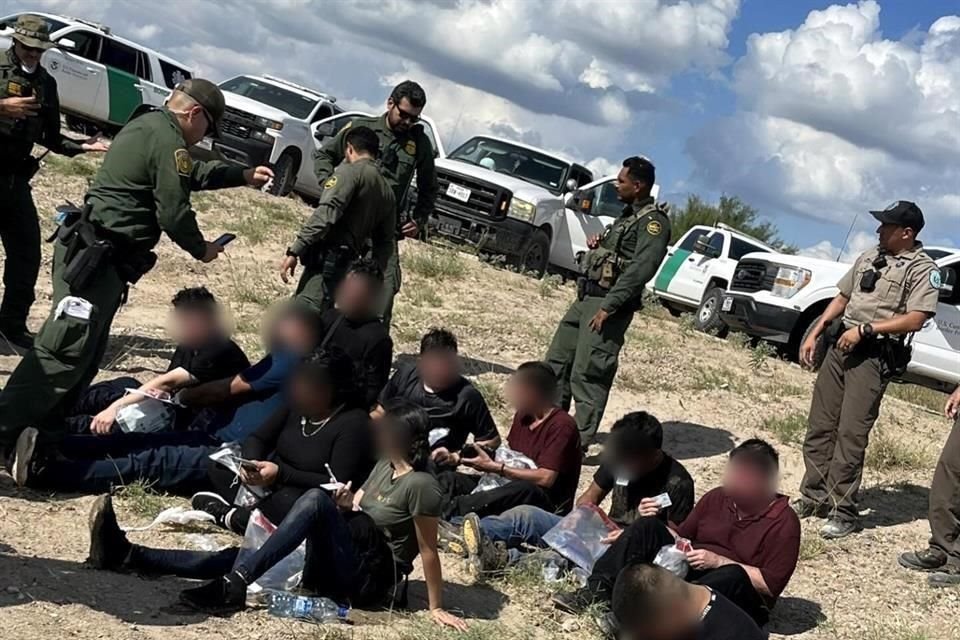 Los grandes grupos de migrantes que cruzan el río Bravo disminuyeron en el sector del Valle del Río Grande