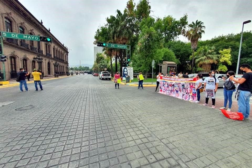 Los inconformes cerraron el cruce de Zaragoza y 5 de mayo para exigir ser atendidos por las autoridades.