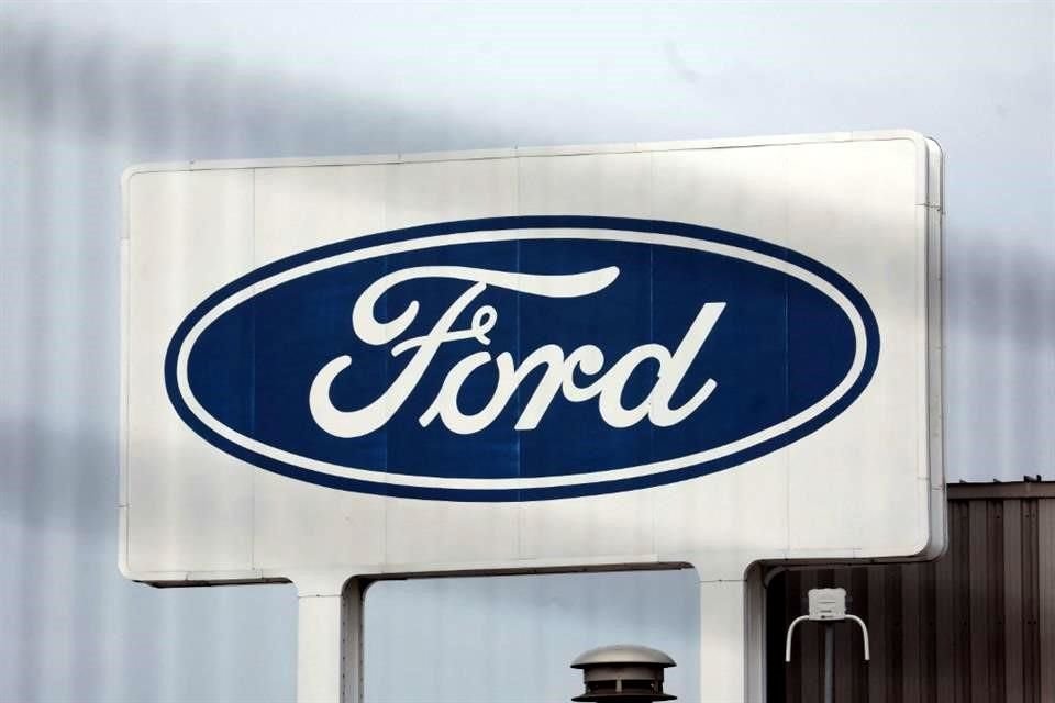 Ford prevé que perderá hasta 5 mil 500 millones de dólares en sus modelos eléctricos este año.