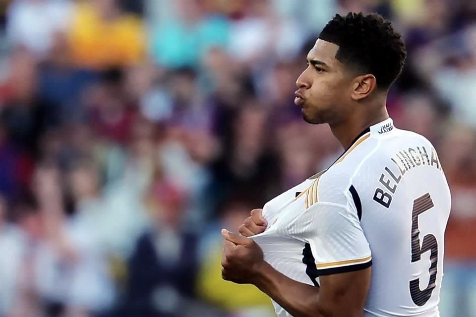 Jude Bellingham marcó doblete para los merengues y así ganar El Clásico como visitantes en Barcelona y sacarle cuatro puntos de ventaja a los culés por el liderato de La Liga.