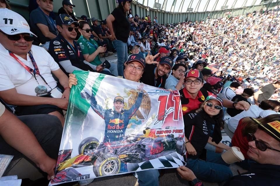 Todo el apoyo a Checo Pérez.