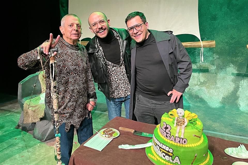 César Bono cumplió 22 años de interpretar el monólogo 'Defendiendo al Cavernícola', el cual llega al Nuevo Teatro Libanés, su nueva 'cueva'.