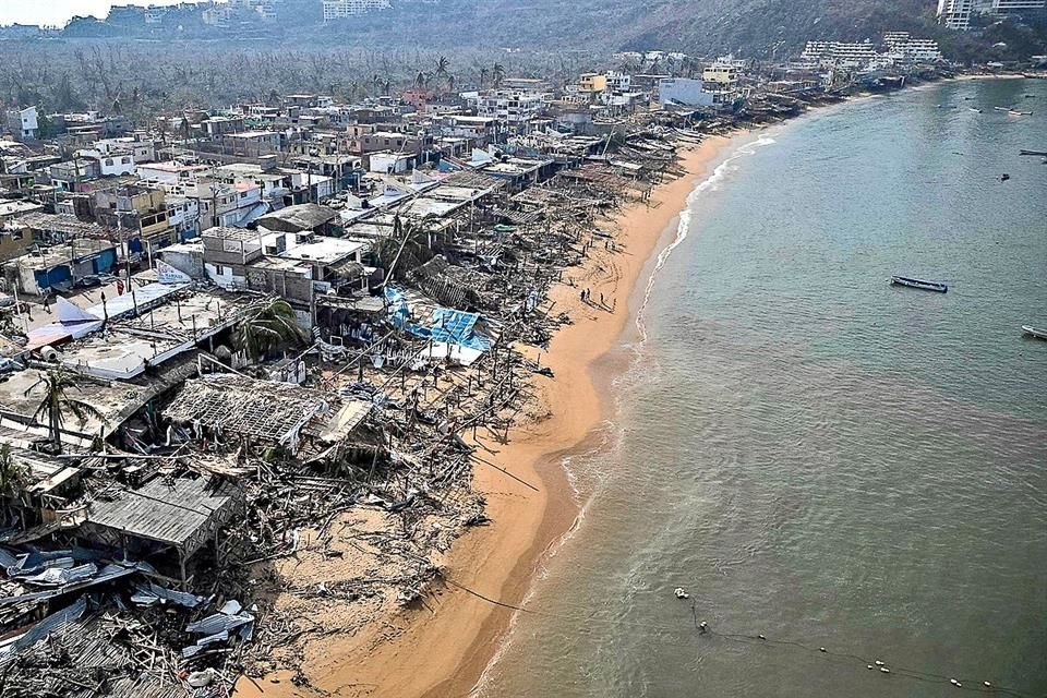 El huracán 'Otis' impactó como categoría 5 al puerto de Acapulco.