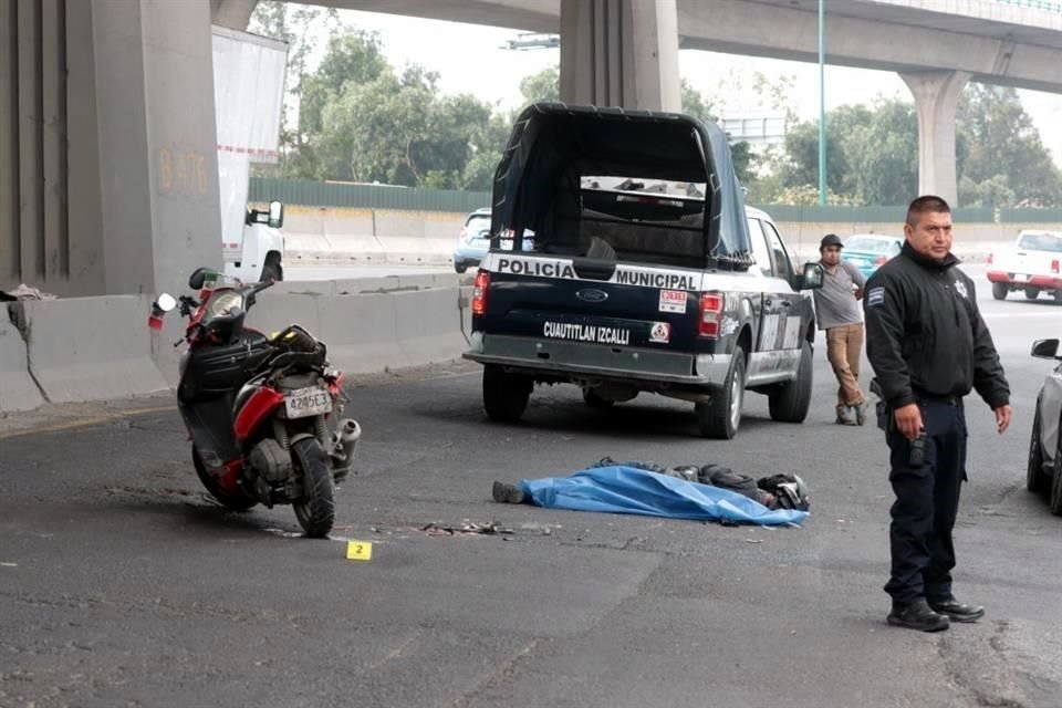 Un motociclista falleció luego de ser arrollado por un tráiler que se detuvo metros adelante.