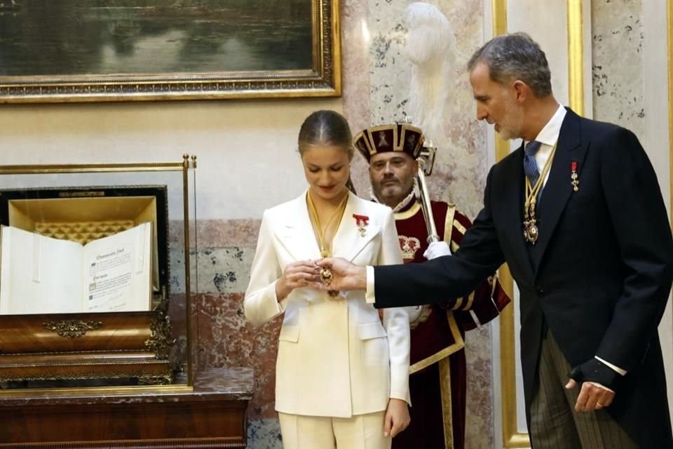 La Princesa de Asturias y el Rey de España durante la ceremonia.