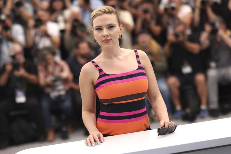 Scarlett Johansson demandó a una app de Inteligencia Artificial por utilizar su imagen y voz como 'Black Widow' para promocionarse.