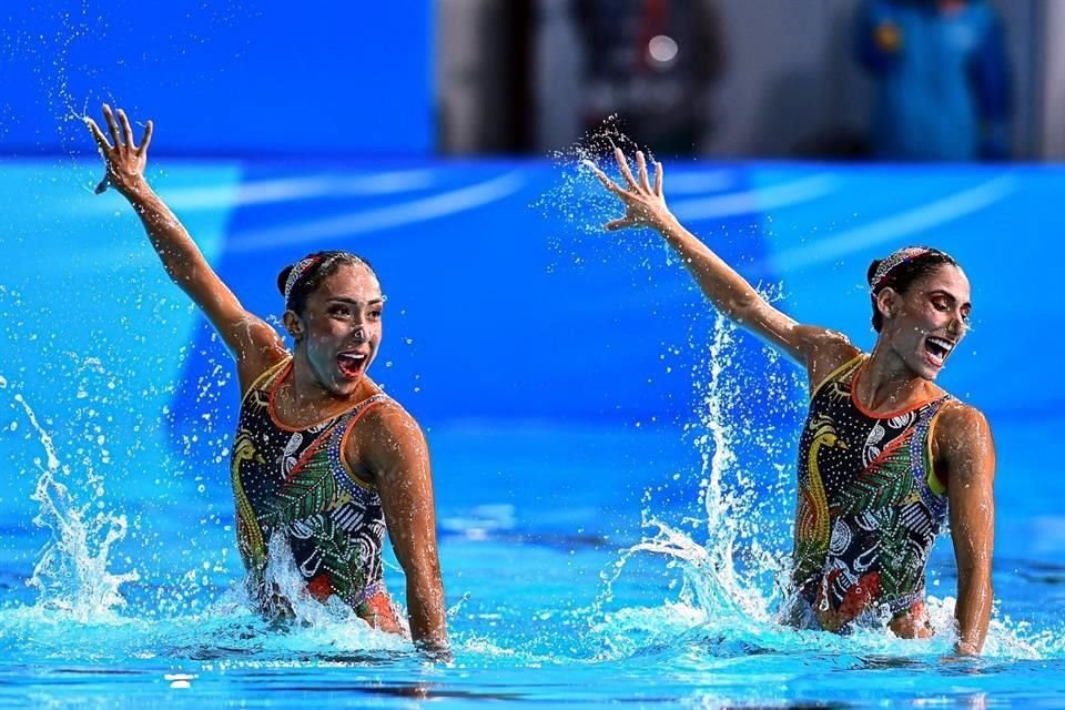 Juez concedió 2 amparos a 16 integrantes del equipo mexicano de natación artística que desde mayo litigan contra Conade para mantener becas.