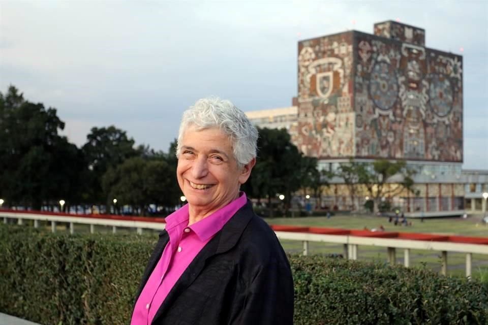 La académica Joan C. Tronto ofreció la conferencia magistral 'Escapar del mal cuidado, escapar de la injusticia', en el marco del Seminario de Cuidados para la Vida y el Bien Común, del C3-UNAM.