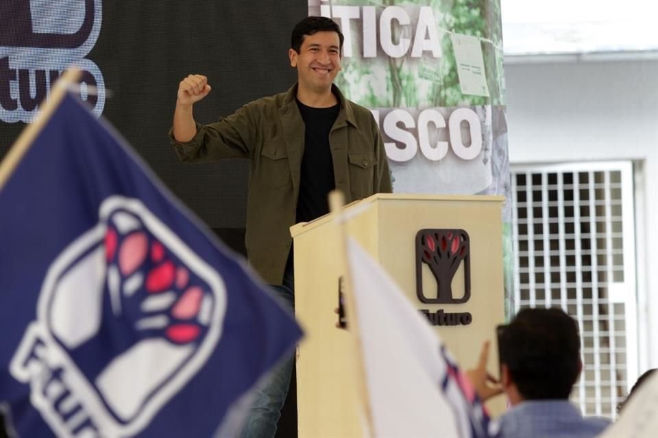 Pedro Kumamoto fue el encargado de anunciar la mega alianza de Futuro con Morena, PT, PVEM y Hagamos.